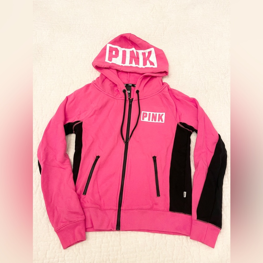 VS Sweatshirt NWOT